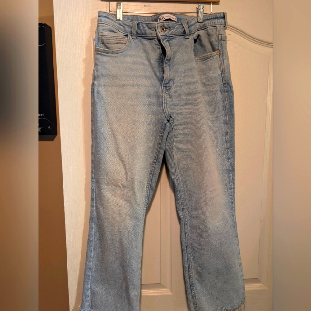 Zara Light Wash Denim Jeans